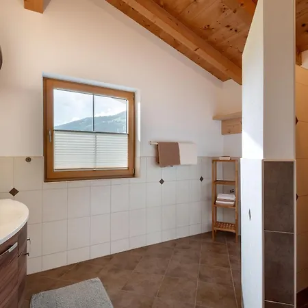 Lindner Hannes Apartamento